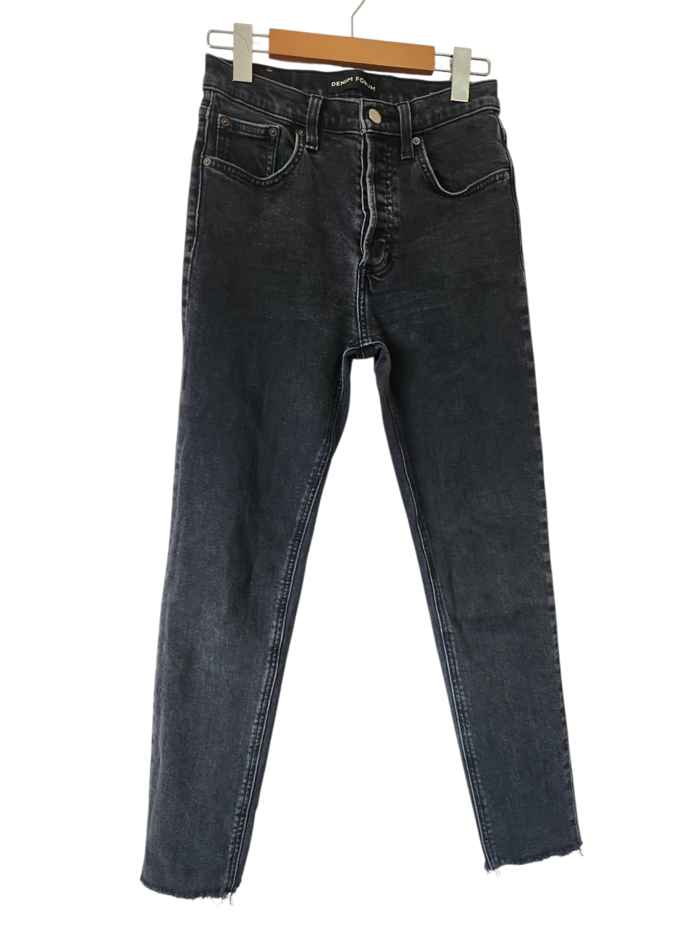 Aritzia Denim Forum The Yoko High Rise Slim Jeans Black Eyeliner 26 EUC